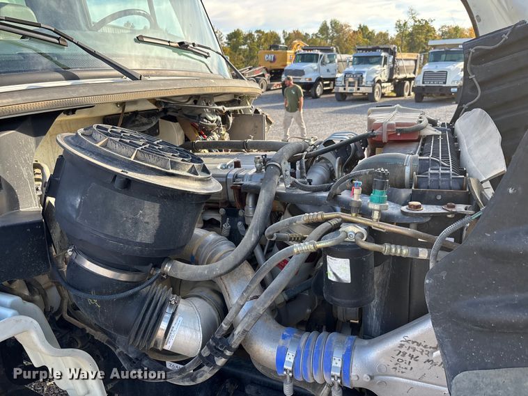 image for item DU1472 2007 Freightliner M2 Business Class dump truck