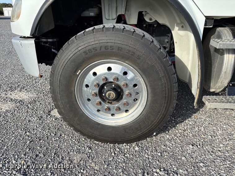 image for item DU1472 2007 Freightliner M2 Business Class dump truck