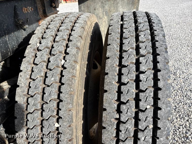 image for item DU1472 2007 Freightliner M2 Business Class dump truck