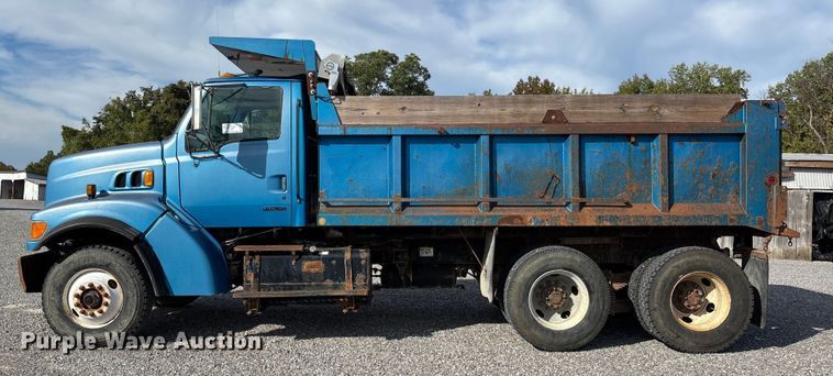 image for item DU1473 1999 Sterling dump truck