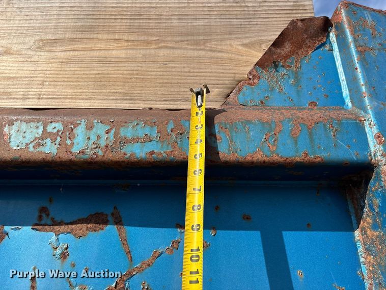 image for item DU1473 1999 Sterling dump truck