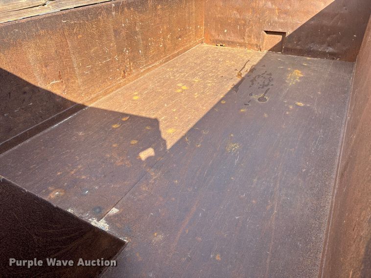 image for item DU1473 1999 Sterling dump truck