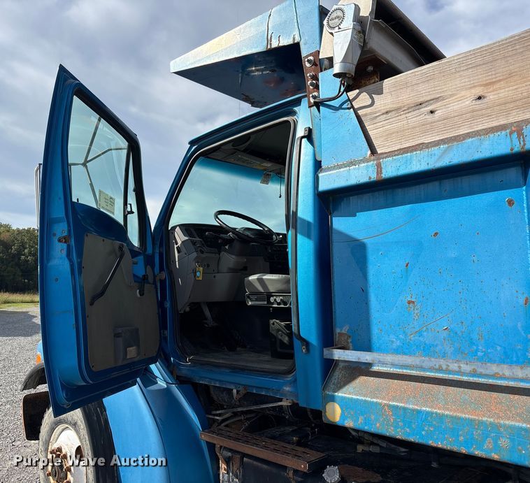 image for item DU1473 1999 Sterling dump truck
