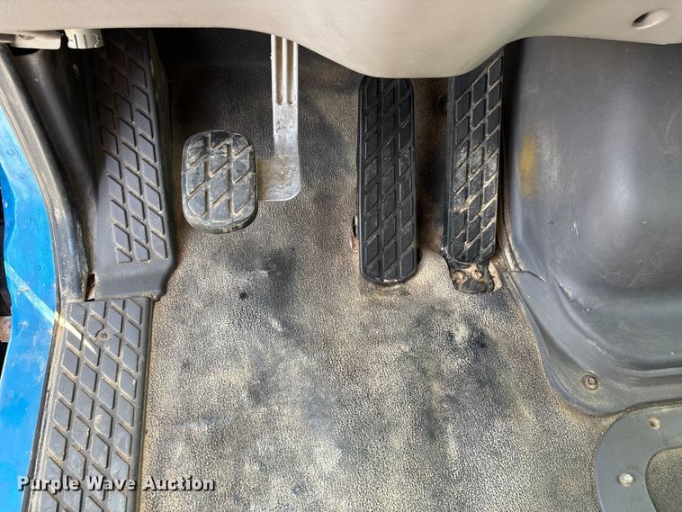 image for item DU1473 1999 Sterling dump truck