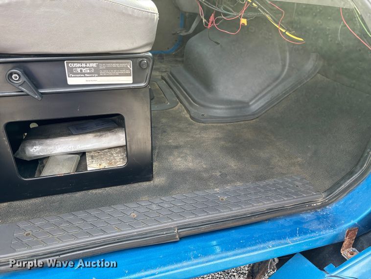 image for item DU1473 1999 Sterling dump truck