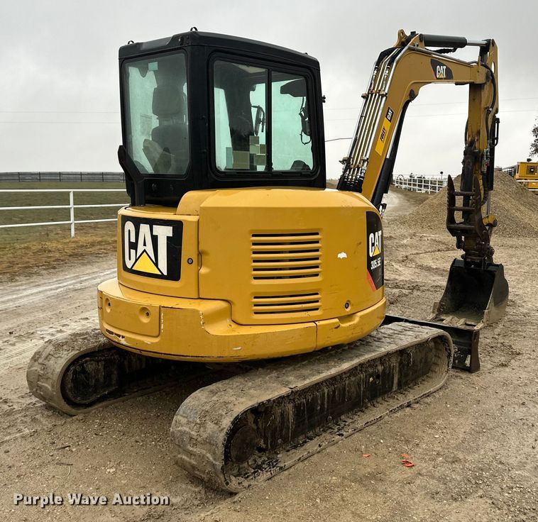 EXCAVADORA 2016 CATERPILLAR 3055E2