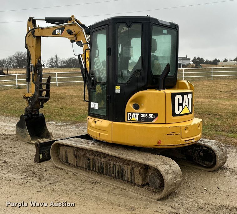 image for item DV0750 2016 Caterpillar 305.5E2  mini excavator