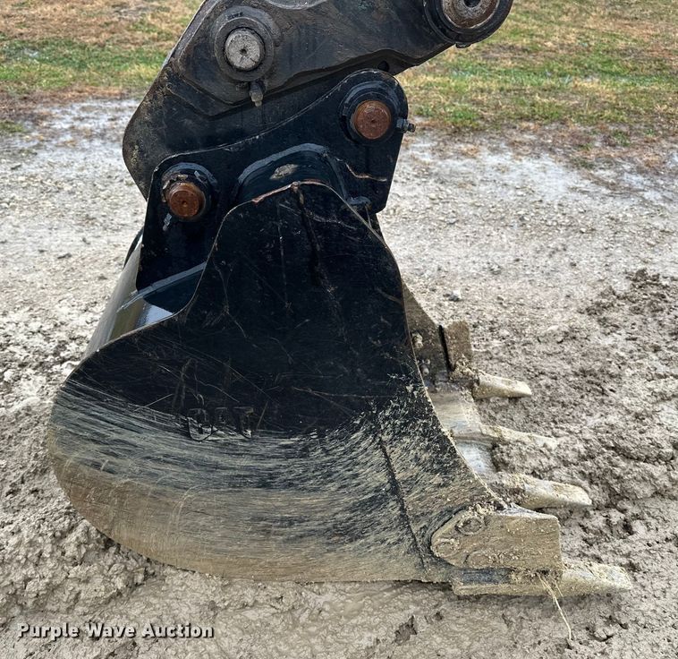 image for item DV0750 2016 Caterpillar 305.5E2  mini excavator