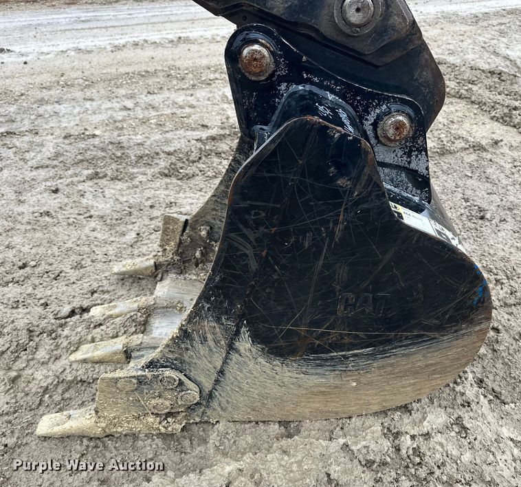 image for item DV0750 2016 Caterpillar 305.5E2  mini excavator