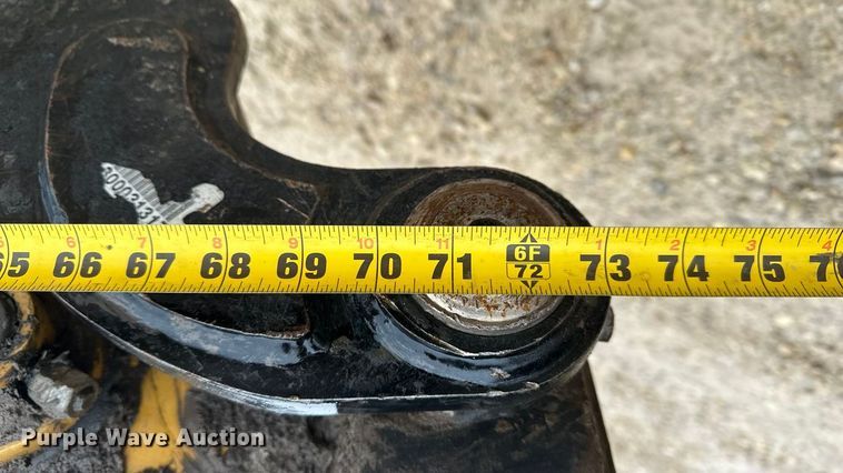 image for item DV0750 2016 Caterpillar 305.5E2  mini excavator