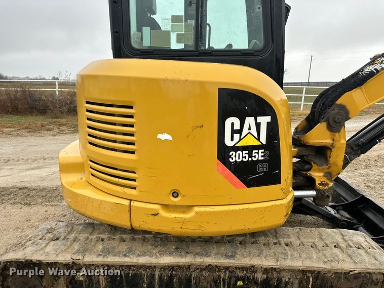 image for item DV0750 2016 Caterpillar 305.5E2  mini excavator