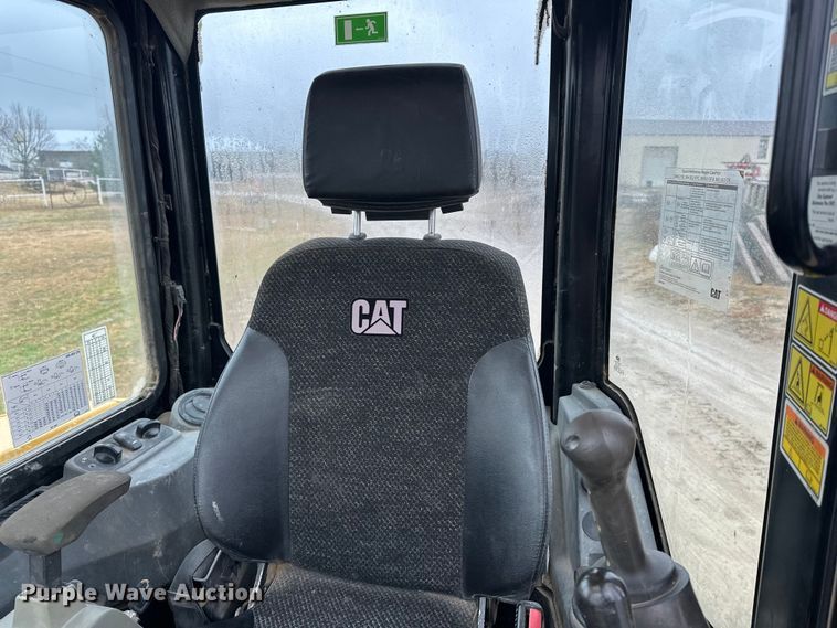 image for item DV0750 2016 Caterpillar 305.5E2  mini excavator