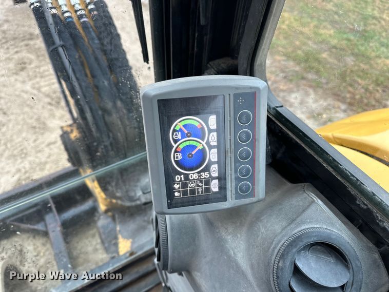 image for item DV0750 2016 Caterpillar 305.5E2  mini excavator