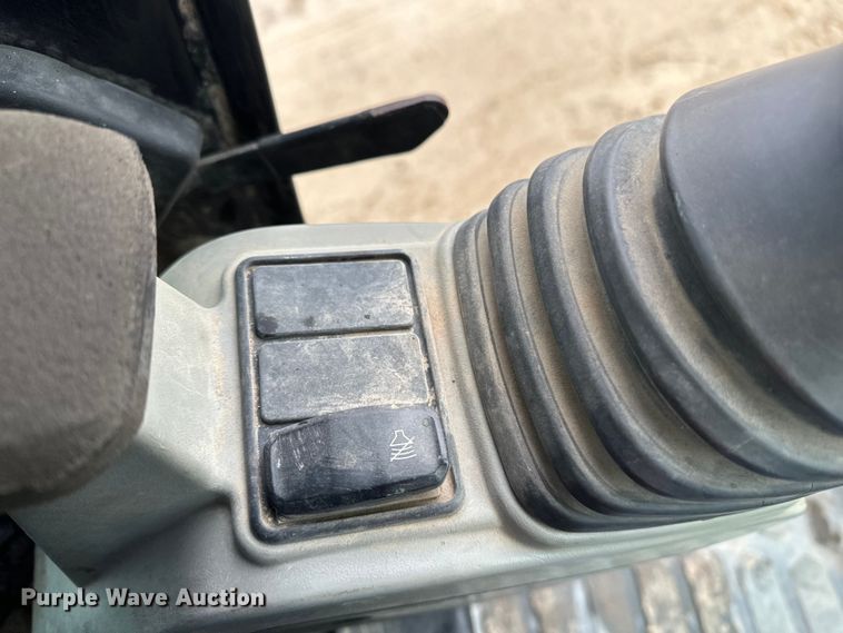 image for item DV0750 2016 Caterpillar 305.5E2  mini excavator