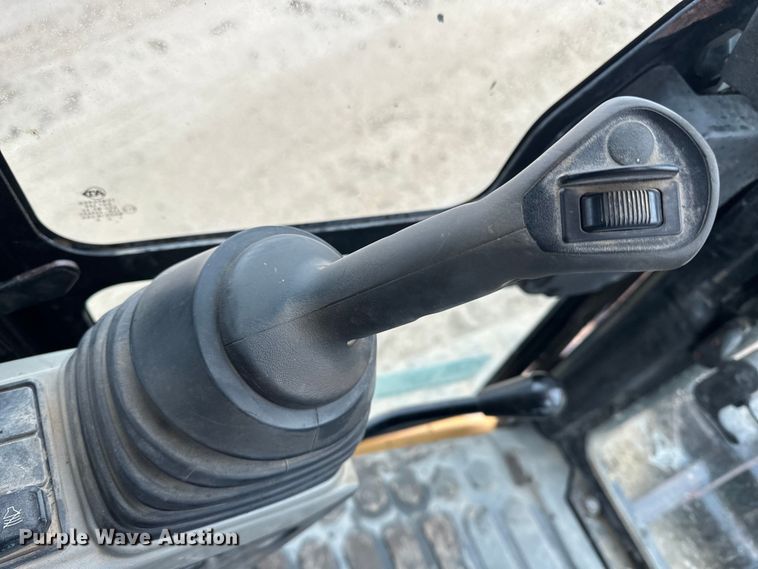 image for item DV0750 2016 Caterpillar 305.5E2  mini excavator