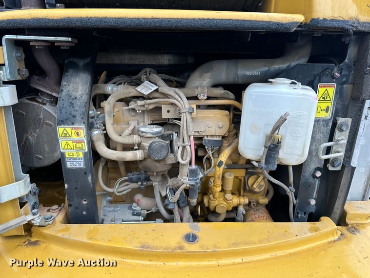 image for item DV0750 2016 Caterpillar 305.5E2  mini excavator