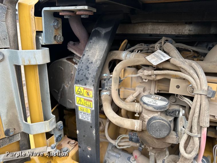 image for item DV0750 2016 Caterpillar 305.5E2  mini excavator