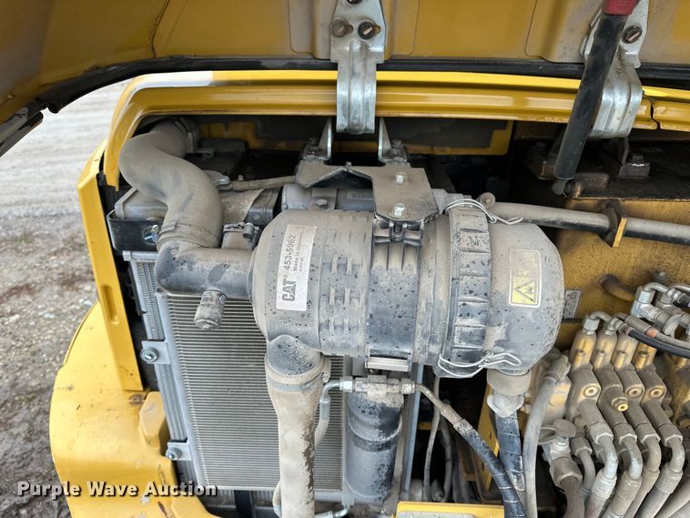 image for item DV0750 2016 Caterpillar 305.5E2  mini excavator