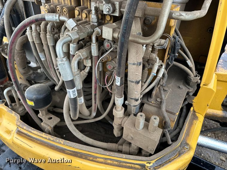 image for item DV0750 2016 Caterpillar 305.5E2  mini excavator