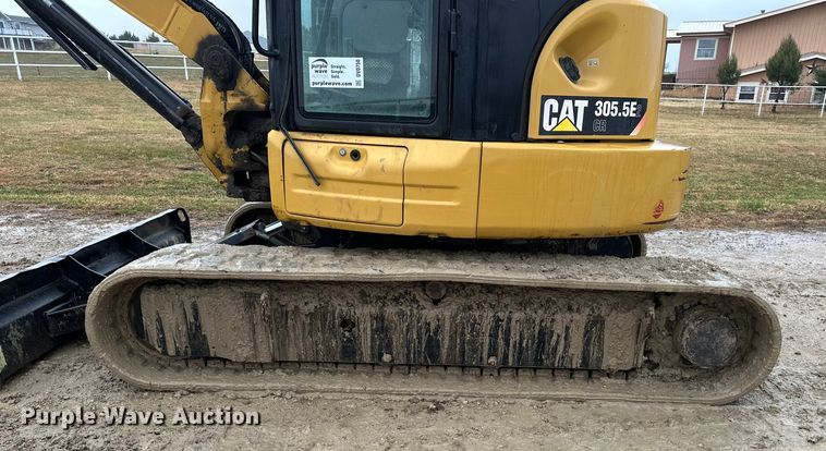 image for item DV0750 2016 Caterpillar 305.5E2  mini excavator