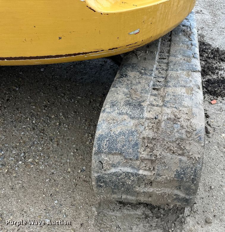 image for item DV0750 2016 Caterpillar 305.5E2  mini excavator