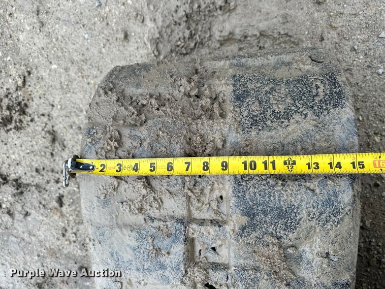 image for item DV0750 2016 Caterpillar 305.5E2  mini excavator