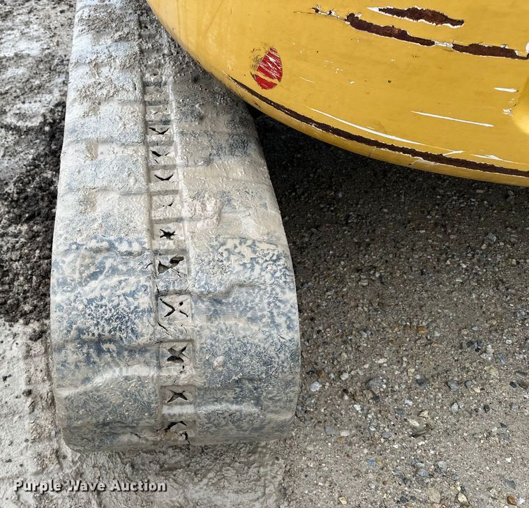 image for item DV0750 2016 Caterpillar 305.5E2  mini excavator