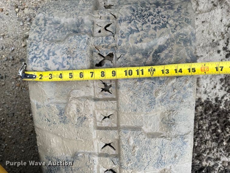 image for item DV0750 2016 Caterpillar 305.5E2  mini excavator