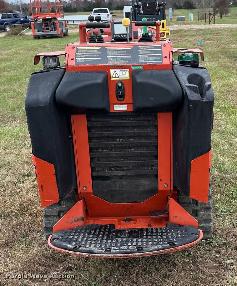 image for item DV0754 2018 Ditch Witch SK1050 compact utility loader