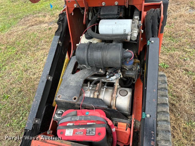 image for item DV0754 2018 Ditch Witch SK1050 compact utility loader