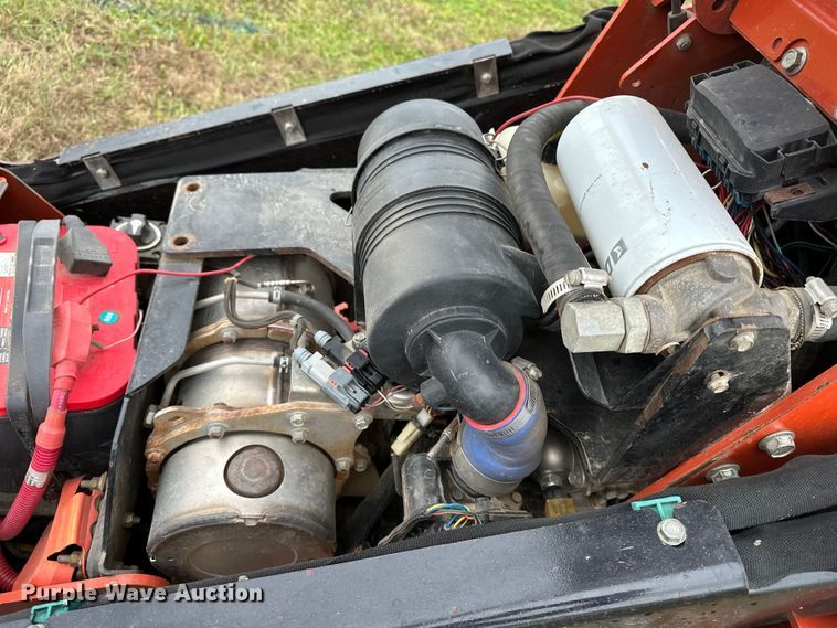 image for item DV0754 2018 Ditch Witch SK1050 compact utility loader