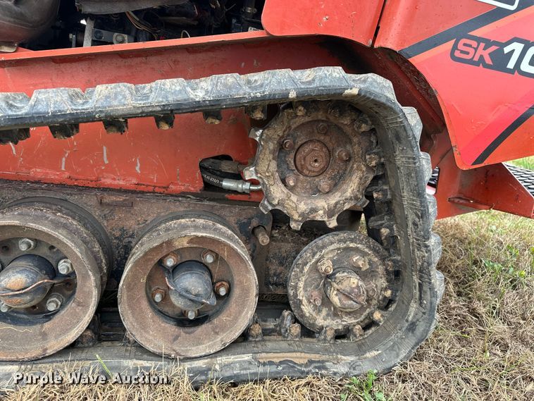 image for item DV0754 2018 Ditch Witch SK1050 compact utility loader