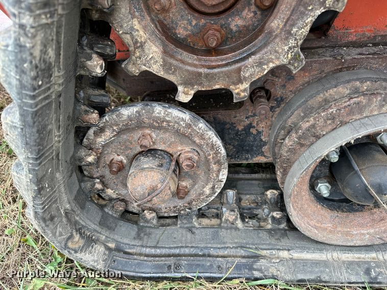 image for item DV0754 2018 Ditch Witch SK1050 compact utility loader