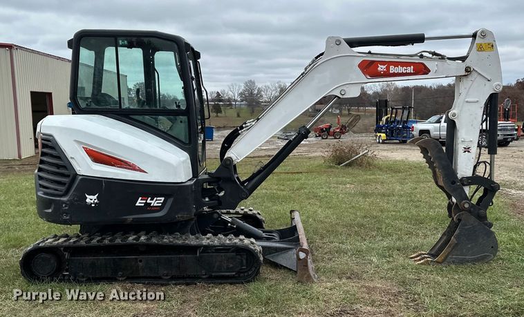 EXCAVADORA 2022 BOBCAT E42