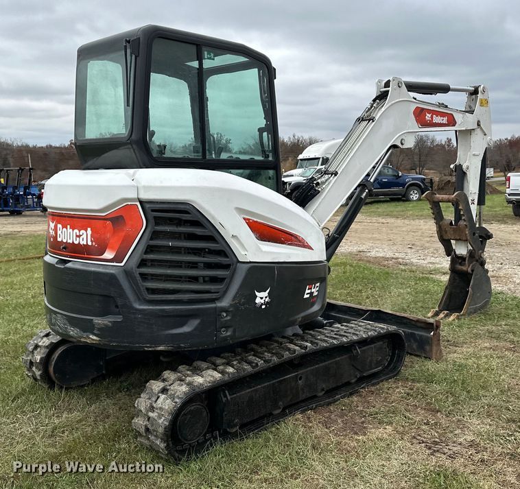 EXCAVADORA 2022 BOBCAT E42
