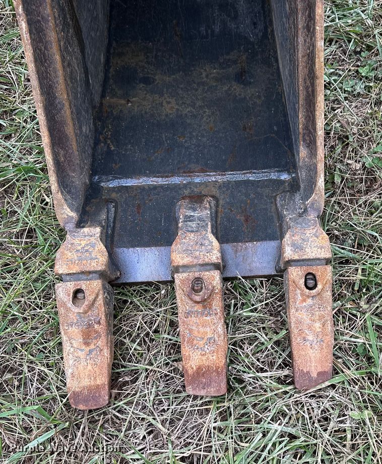 image for item DV0756 2022 Bobcat E42 mini excavator