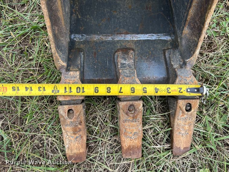 image for item DV0756 2022 Bobcat E42 mini excavator