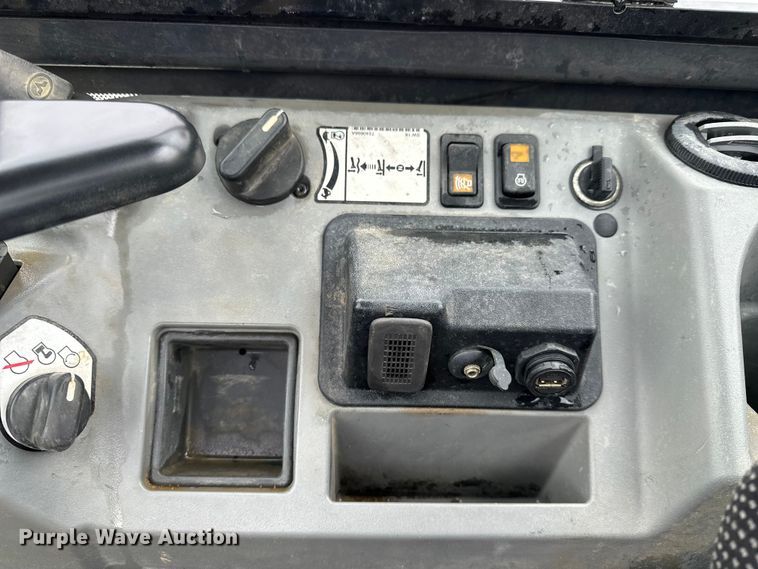 image for item DV0756 2022 Bobcat E42 mini excavator