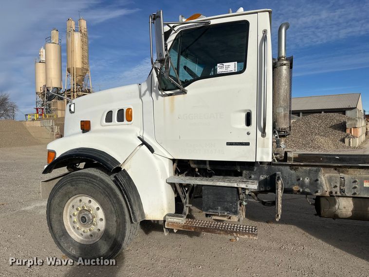 image for item DW4337 2003 Sterling L-Line truck cab and chassis