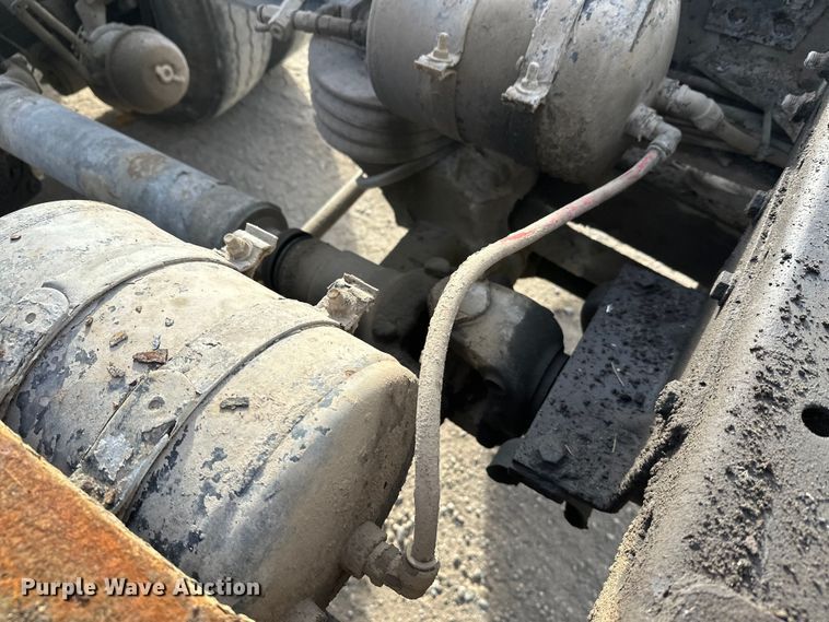 image for item DW4337 2003 Sterling L-Line truck cab and chassis