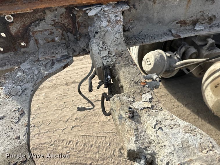 image for item DW4337 2003 Sterling L-Line truck cab and chassis