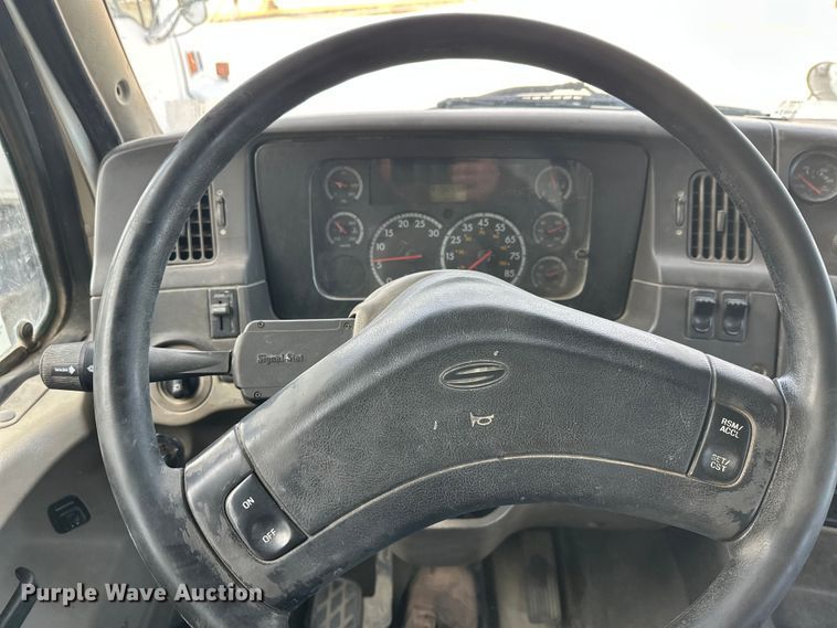 image for item DW4337 2003 Sterling L-Line truck cab and chassis