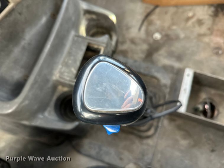 image for item DW4337 2003 Sterling L-Line truck cab and chassis