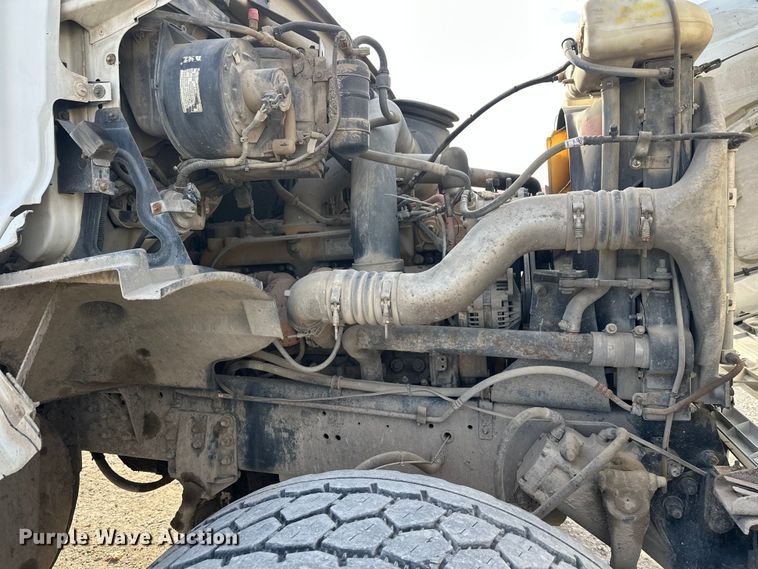 image for item DW4337 2003 Sterling L-Line truck cab and chassis