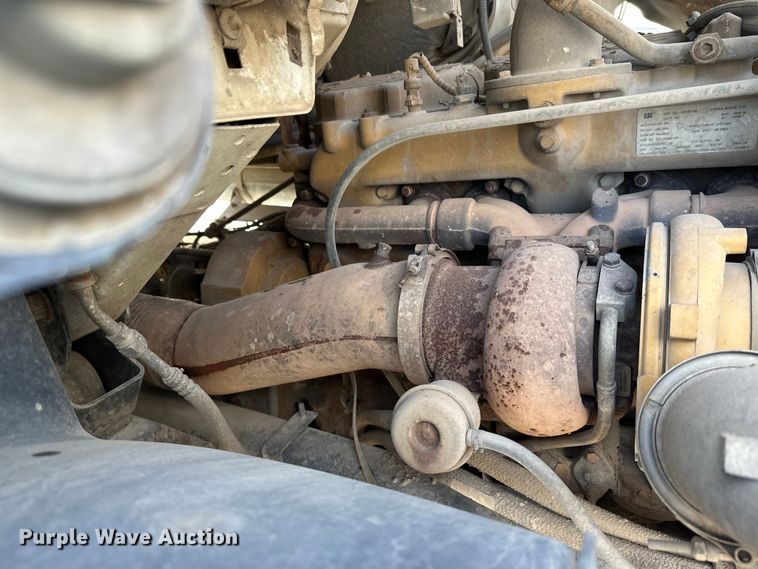 image for item DW4337 2003 Sterling L-Line truck cab and chassis