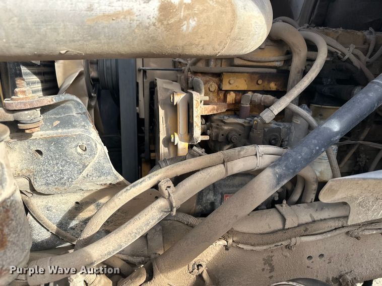 image for item DW4337 2003 Sterling L-Line truck cab and chassis