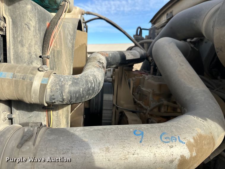 image for item DW4337 2003 Sterling L-Line truck cab and chassis