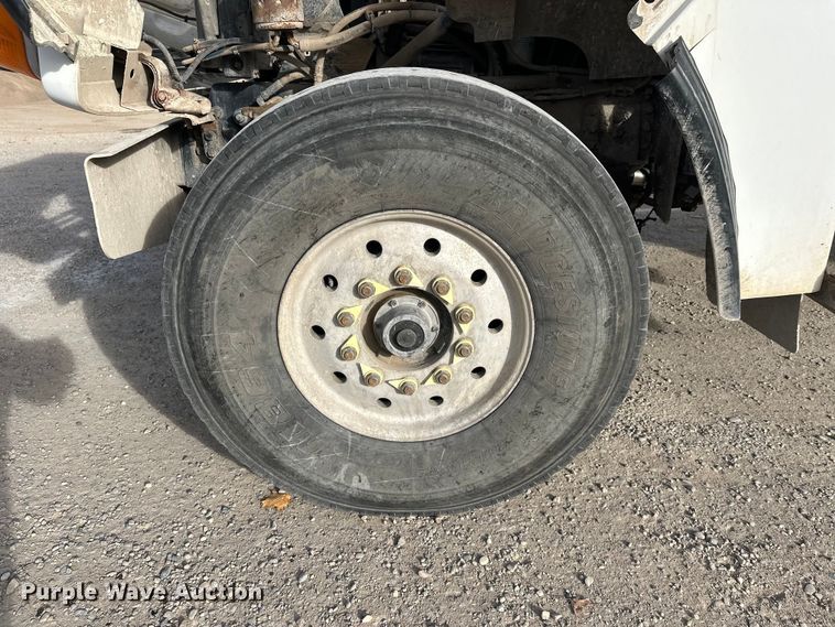 image for item DW4337 2003 Sterling L-Line truck cab and chassis