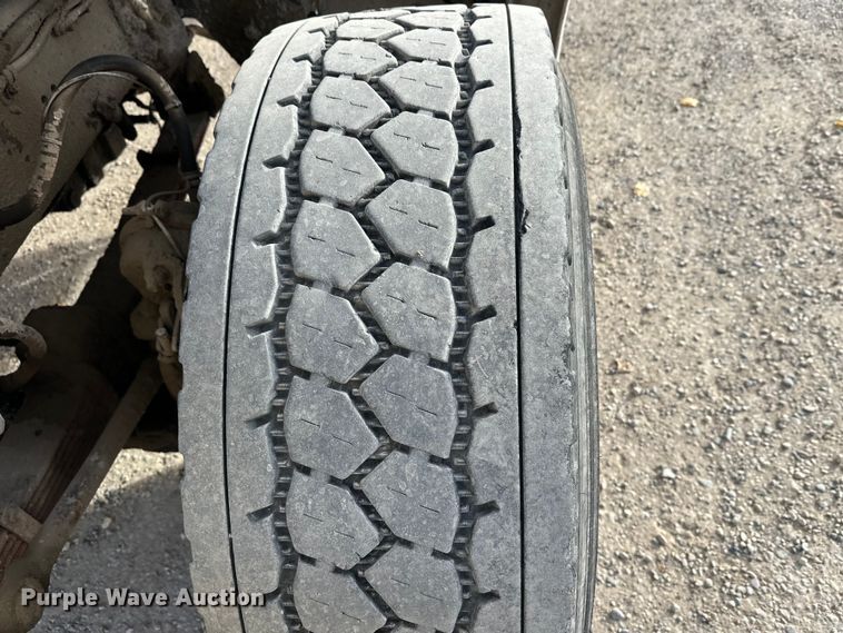 image for item DW4337 2003 Sterling L-Line truck cab and chassis