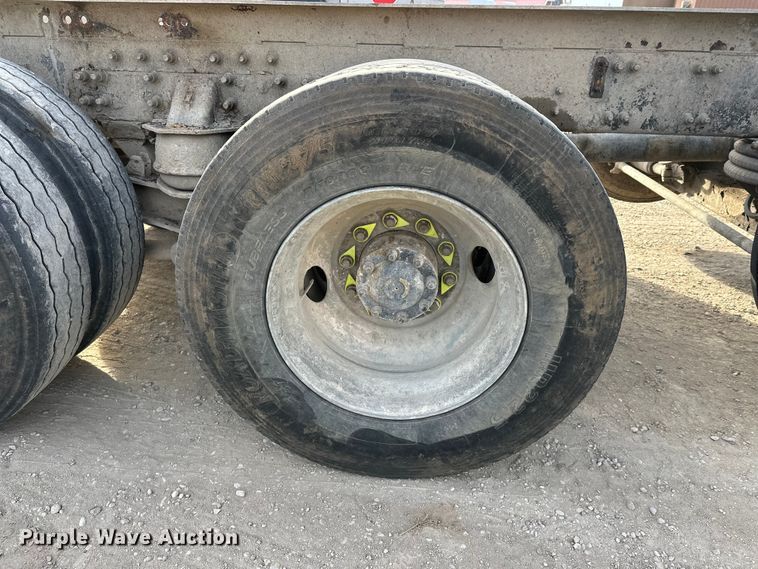 image for item DW4337 2003 Sterling L-Line truck cab and chassis